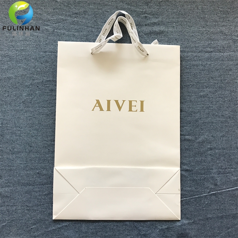 Embossed Paper Shopping Bags for Clothing