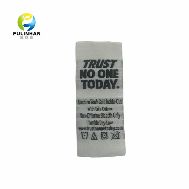 Custom Woven Labels | Woven Clothing Labels Manufacturer